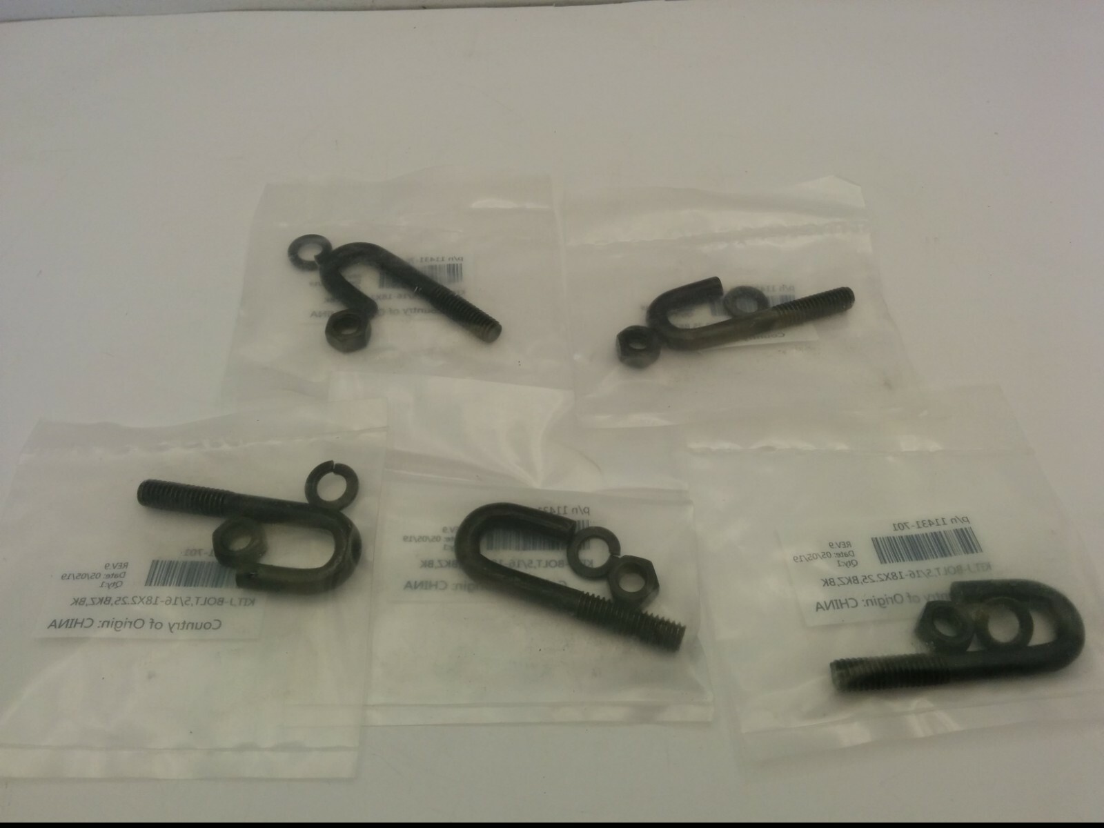 CHATSWORTH PRODUCTS 11431-701 J-BOLT, HOOK, 2-1/4″ 5/16, BLACK (LOF OF 5) NIB