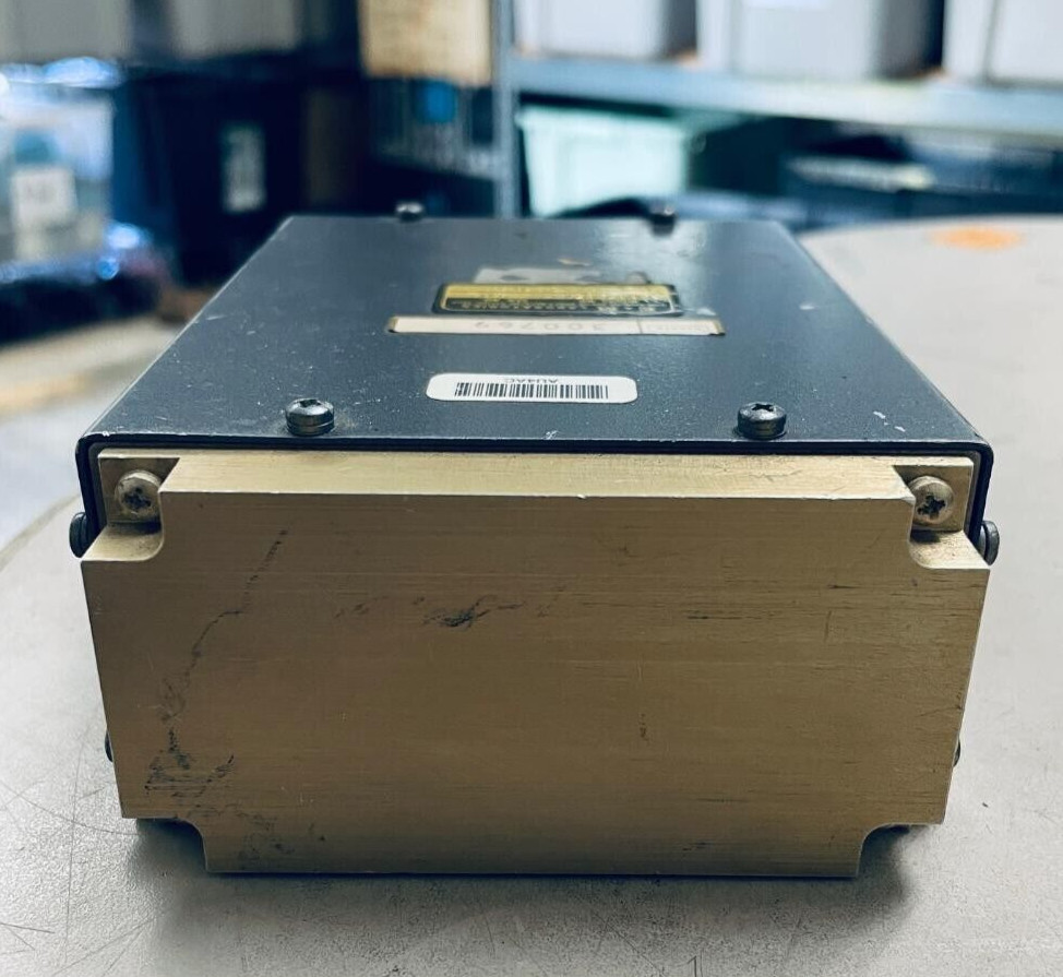 HUGHES AIRCRAFT ( E&M LABORATORIES ) AVIONICS INSTRUMENT Model EDS1161 @ D2