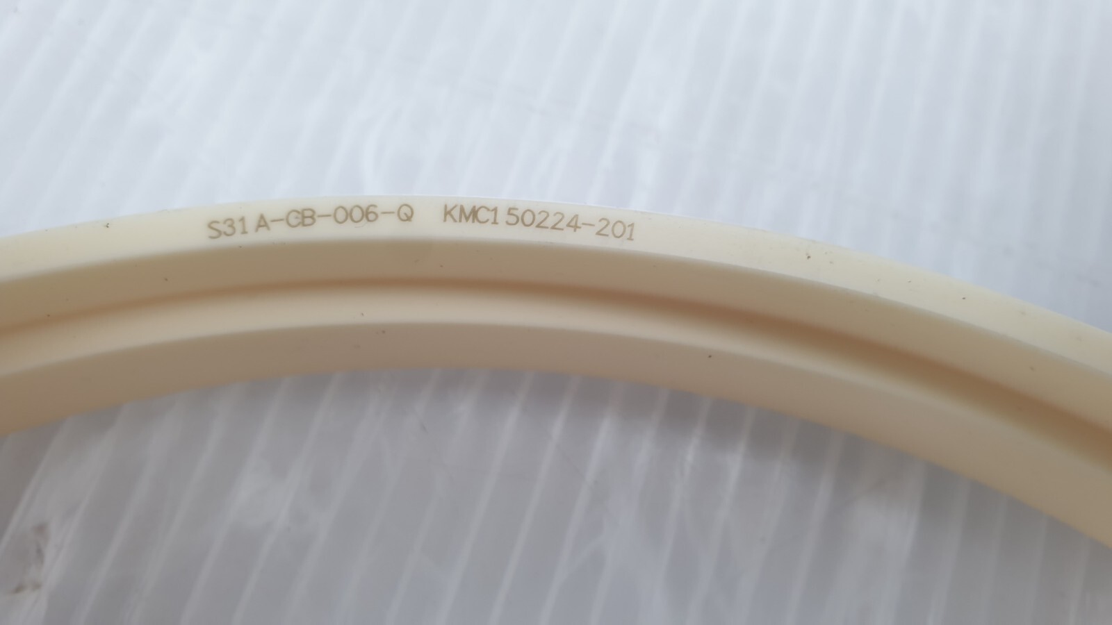 Lam Research S31A-CB-006-Q Ceramic Isolation Ring 0.0mm BEOL