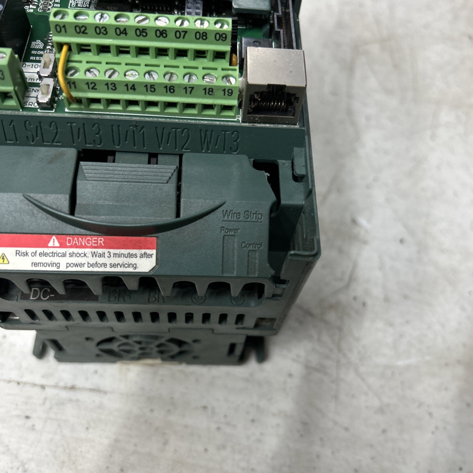 Reliance Electric 6MDBN-2P3101 3Ph AC Drive