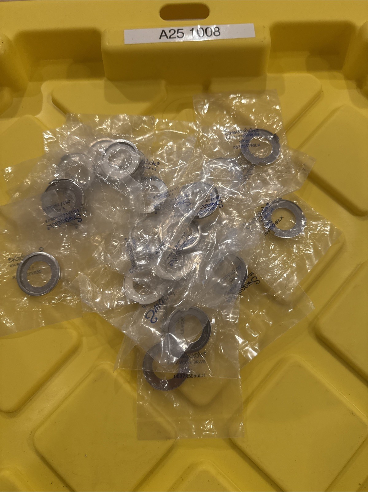 LOT OF 20, Swagelok gasket retainer VCR 3/4″, SS-12-VCR-2-GR-VS #130Z39 BOX A