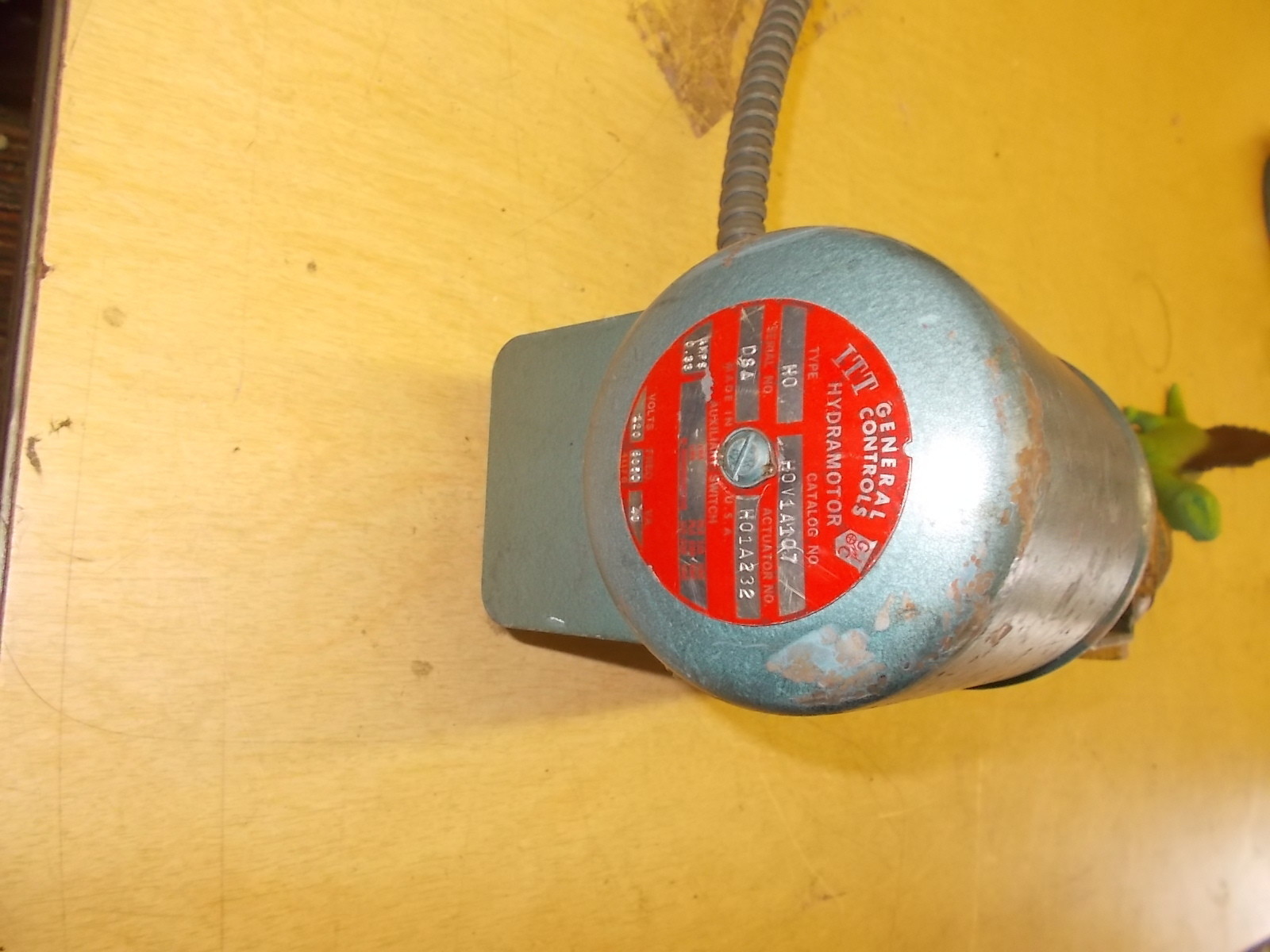 General Controls Hydramotor H01A232 HOV1A107 Type HO 120V Valve V2H72E