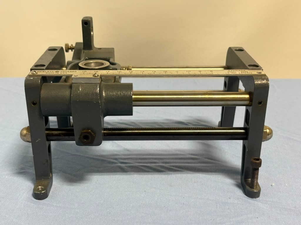 HP Hewlett Packard Slotted Section Part w/ Carriage Probe Model 809B
