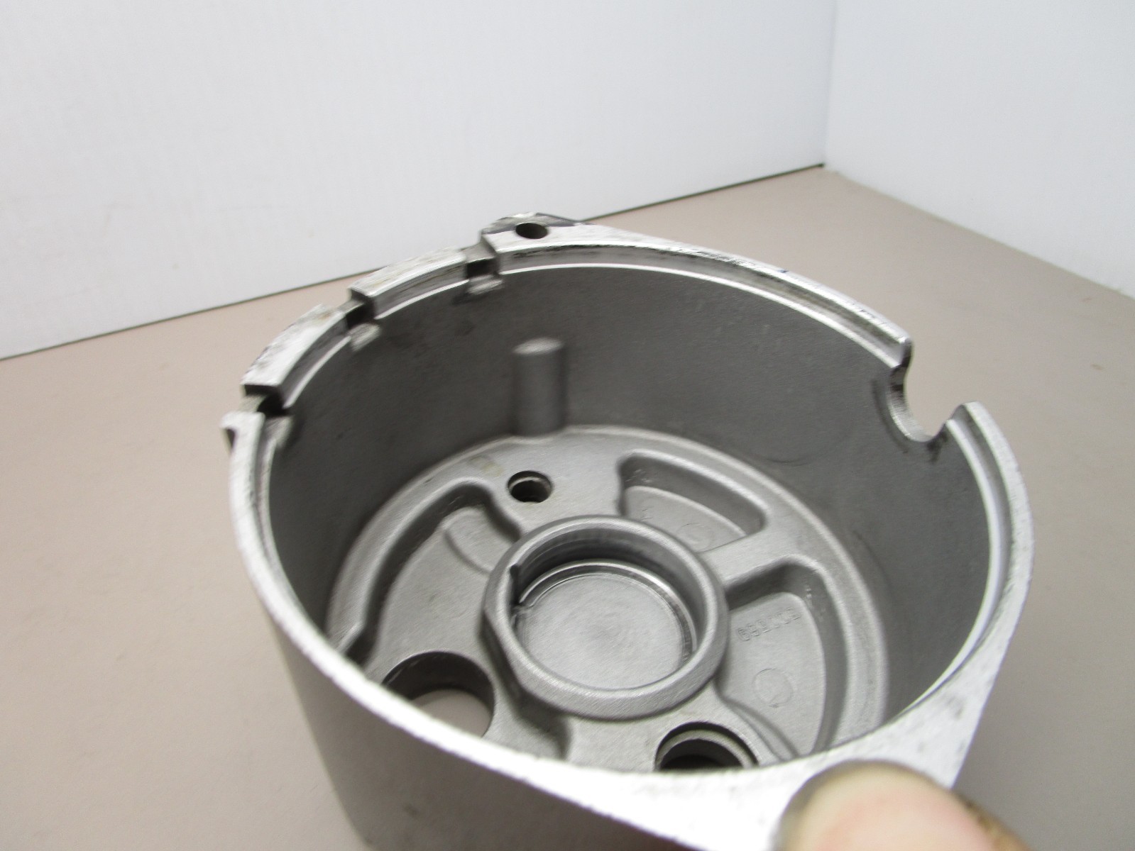 Delco Remy 39MT Engine Starter Rear Bearing Housing Cover 500569 KA-1