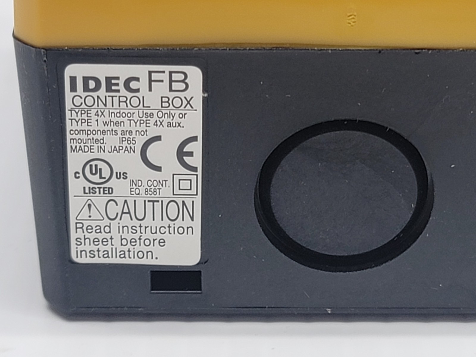 IDEC FB Control Box FB1W-XW1E BV522MR **Read Description**