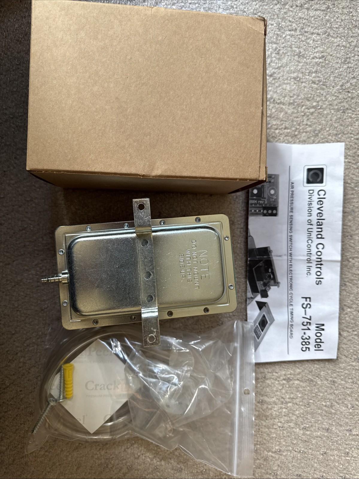 Cleveland Controls FS-751-385 Air Flow Switch(Arrow Flow)