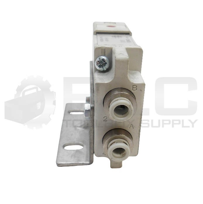 NEW SMC VQ2000-FPG-C6C6-FN DOUBLE CHECK BLOCK PNEUMATIC VALVE
