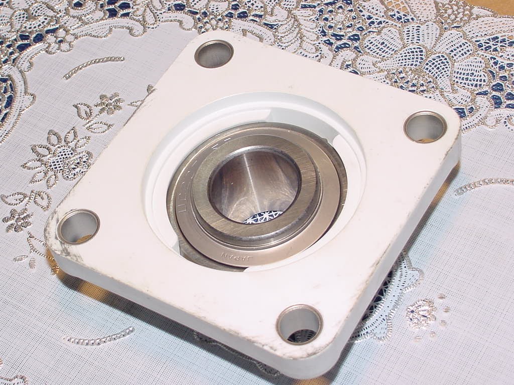 FYH UCF207-20S6PL 4-Bolt Flange Ball Bearing Unit, 1 1/4 Inch Bore, New Open Box