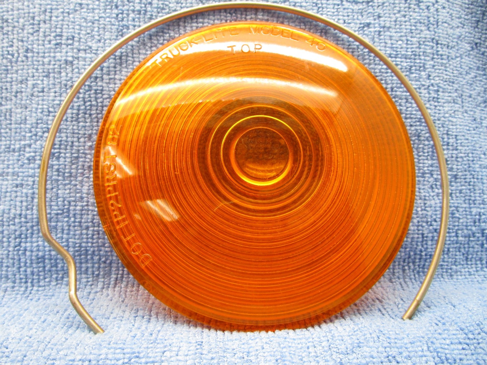 Truck-lite Model 40 Amber Turn Signal Light Lamp Lens DOT IP2PRST82