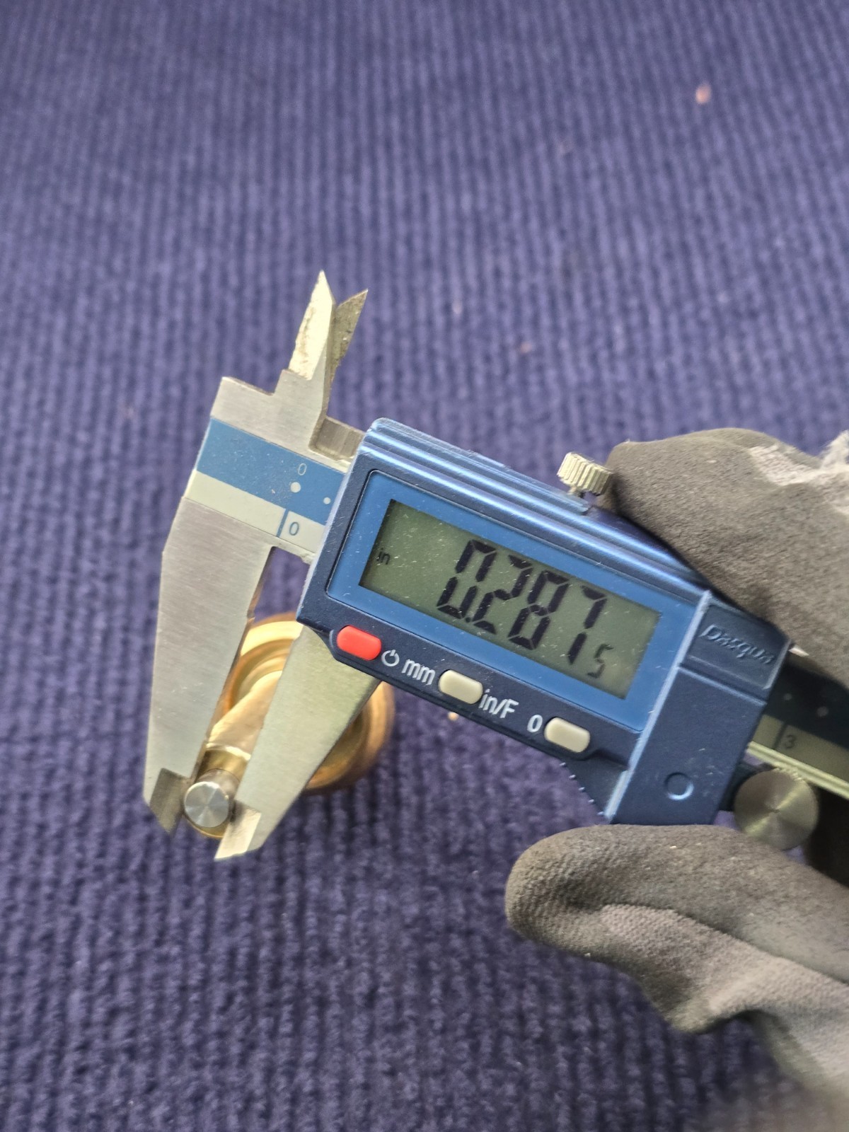 B892 6 D 131 Wax Pellet Thermostatic Expanding Element Actuator 37°C, .28″ Pin