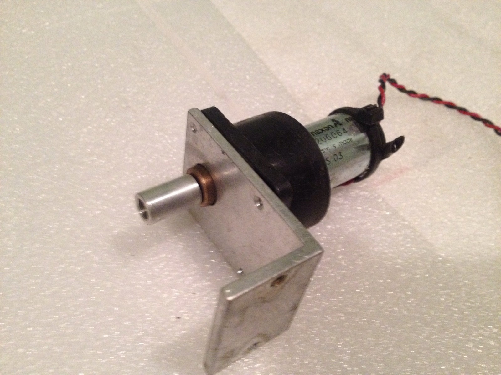 WARRANTY MAXON MOTOR ENCODER 206064 S 03 SWISS MADE WITH BRACKET