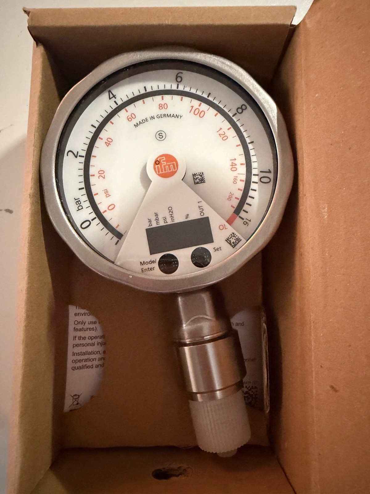 IFM Pressure Sensor with Analog Display PG2454 Brand New