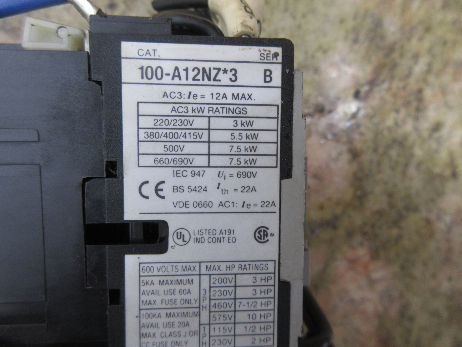 ALLEN BRADLEY CONTACTOR 100-A12NZ*3 SER.B 12A AC3 KW 690V 22A 193-BSB 22 B