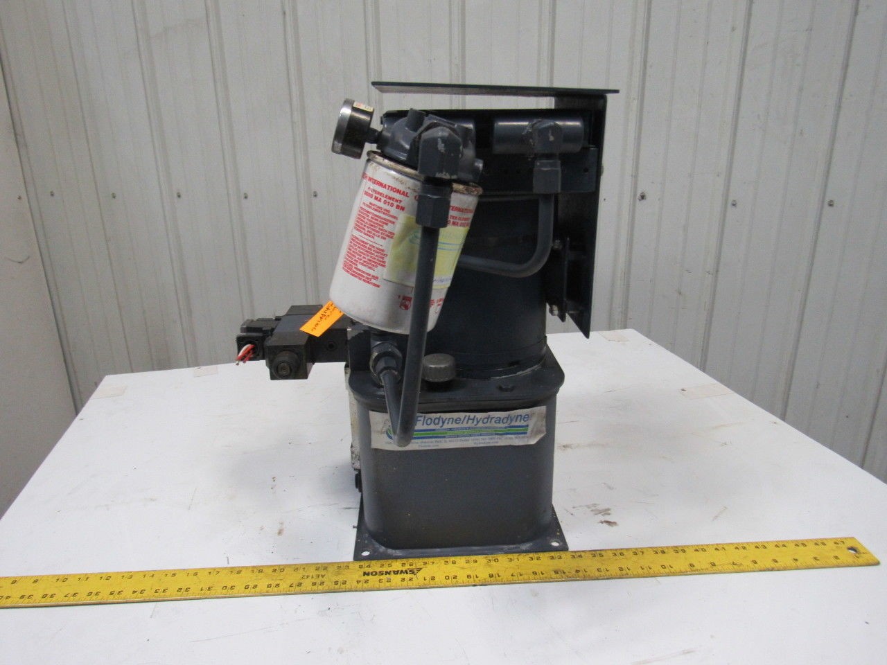 Flodyne Hydradyne 1/2HP Hydraulic Power Pump Unit 650psi .0.42GPM 1-1/2 Gal.