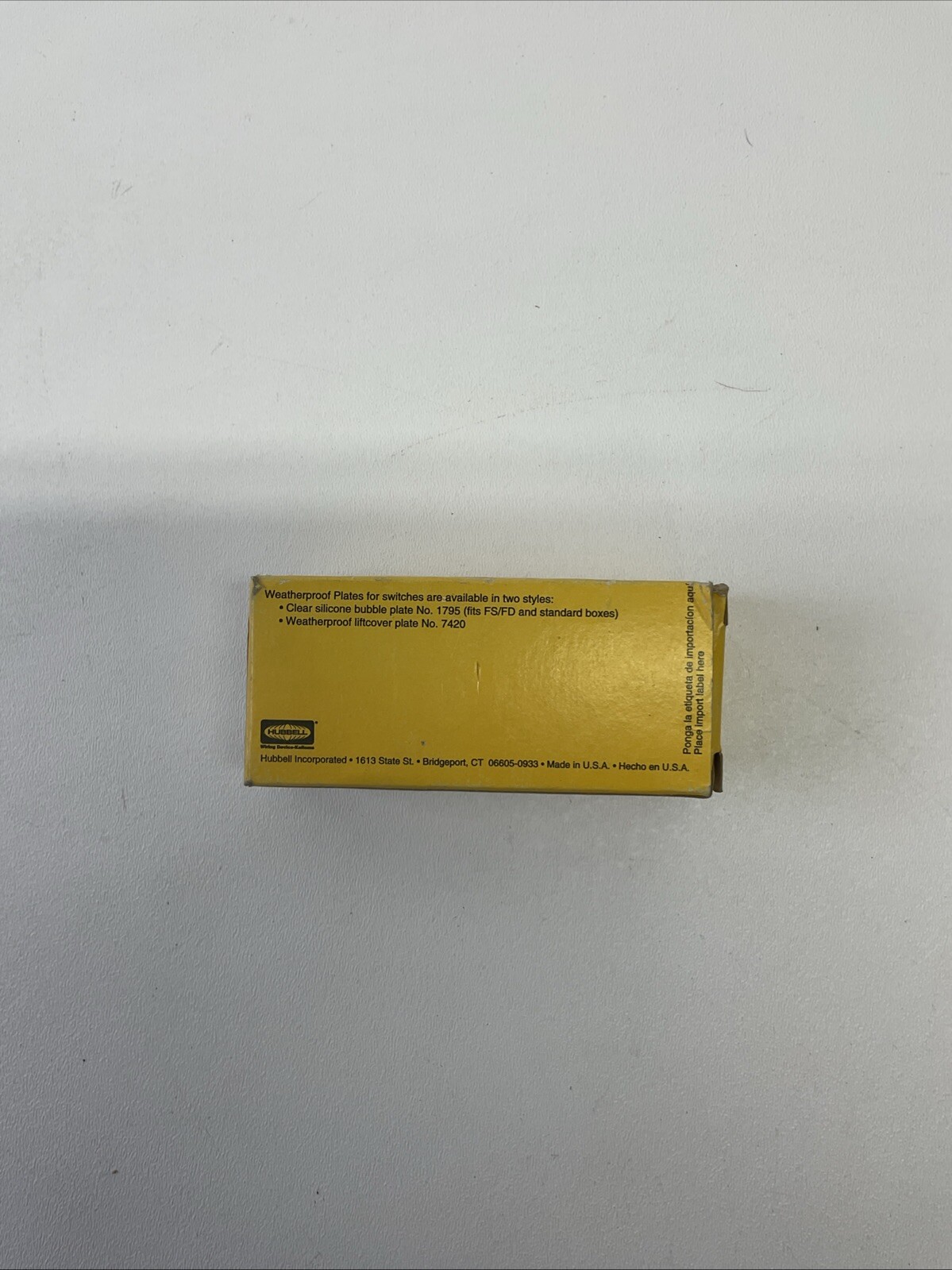 CS320I Hubbell 3-Way Toggle Commercial Switch, 20A, 120-277 VAC