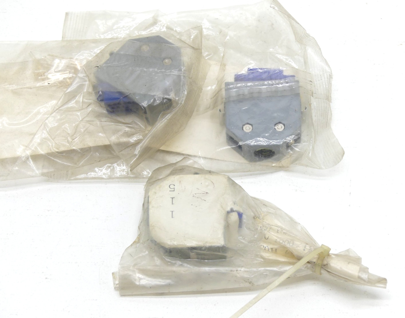 (Set of 3) A02B-0029-K890 / A63L-0001-0134/02 MR-20L Plugs