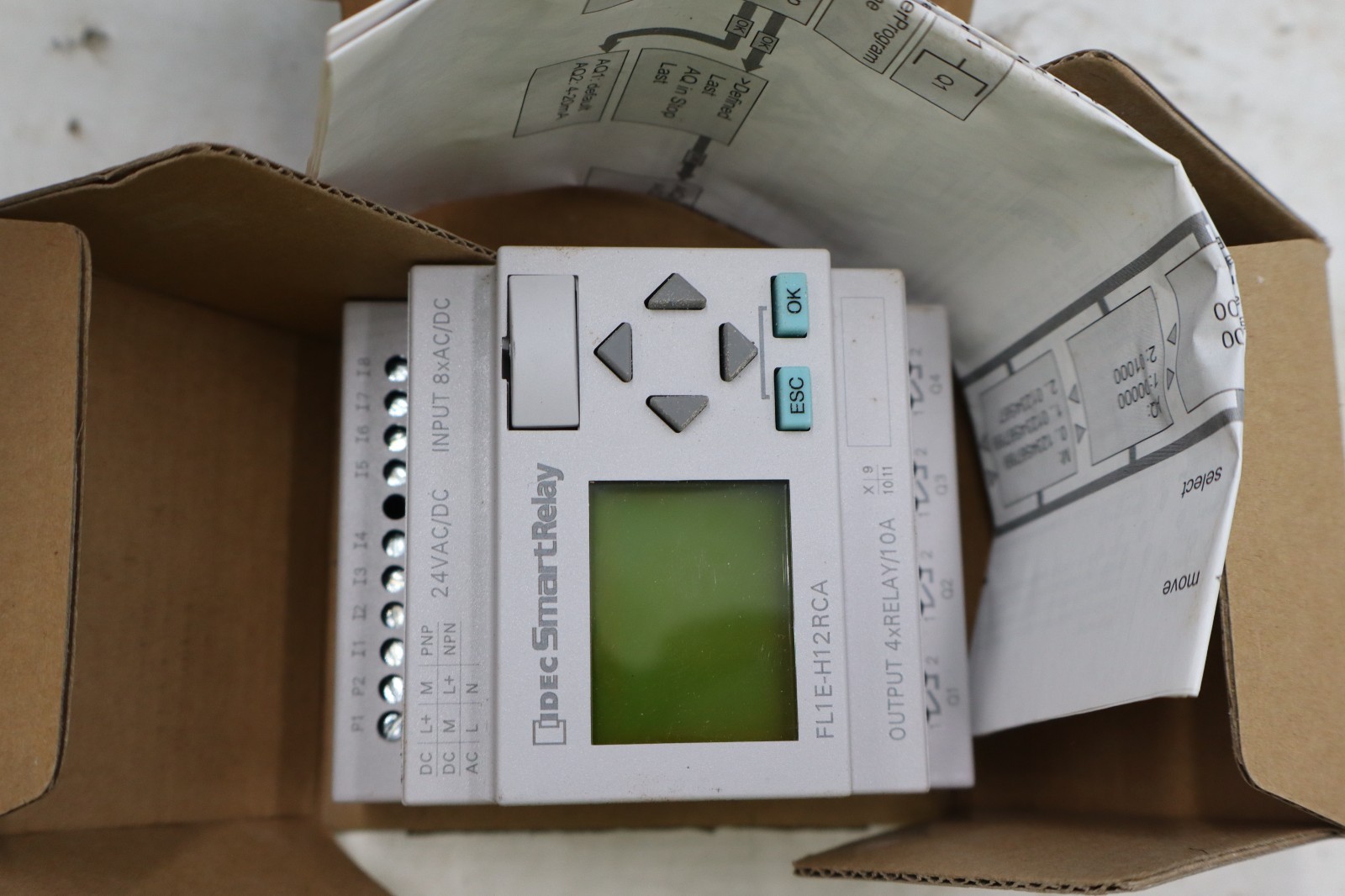 IDEC FL1E-H12RCA SMARTRELAY CPU 24VAC-DC PLC Programmable Logic Controller