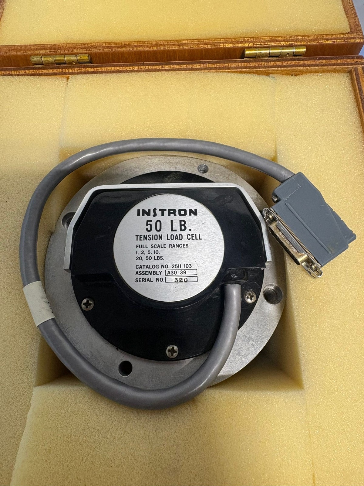 INSTRON 50 LB. FS Ranges 1, 2, 5, 10, 20, 50 Tension Load Cell A30-39, 2511-103