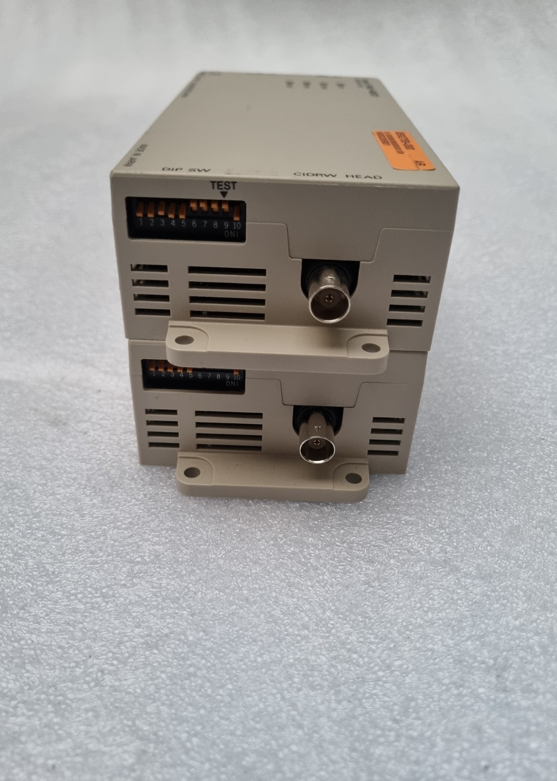 Omron V640-HAM11-V4 CIDRW RFID Amplifier Unit RS232/RS485 24VDC Set of 2