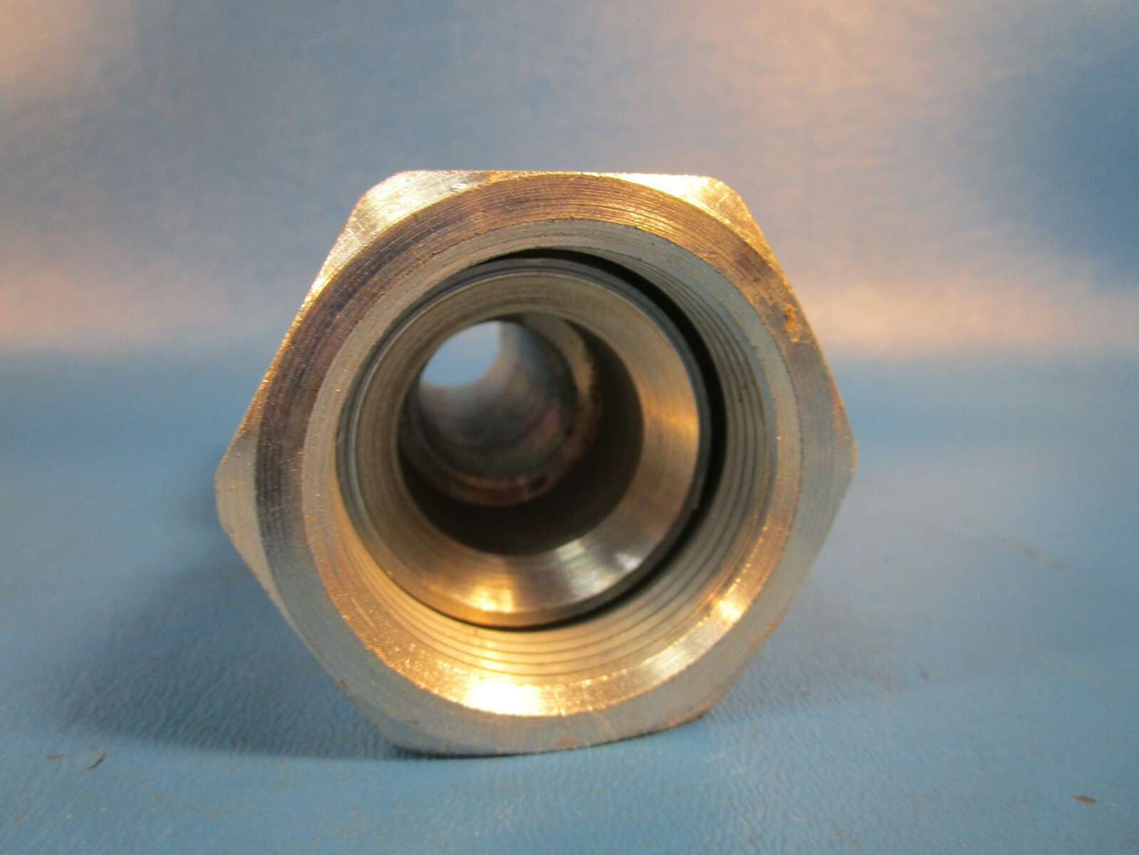 Parker 10671-20-16 Fitting Parkrimp Permanent Straight Female JIC, 37 DEG Swivel