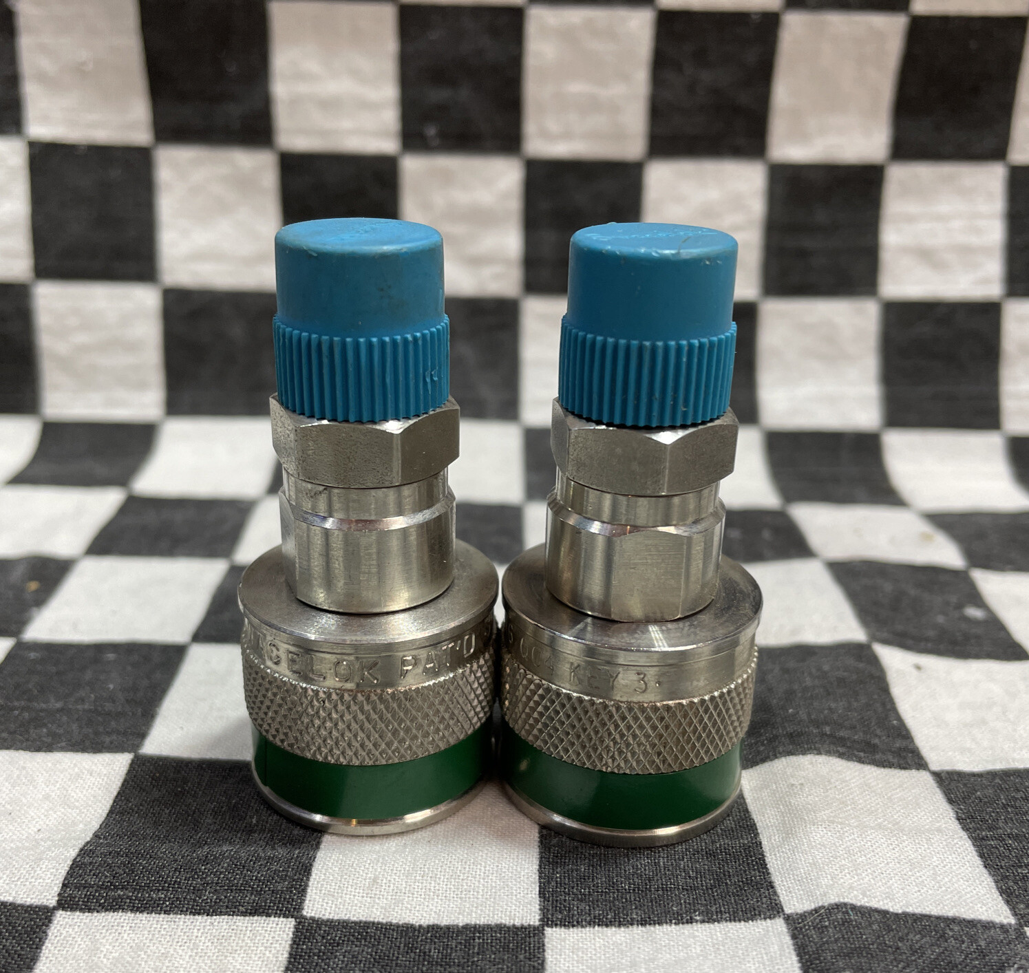 SWAGELOK Quick Connect 1/4″, SS-QC4-B-4PMK3 & SS-QC4-B-4PMK5, LOT OF 3#N24W