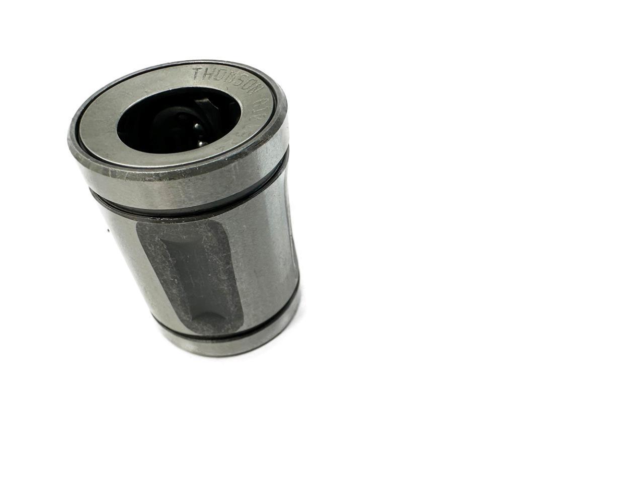 Thomson A101824 Closed Round Rail Ball Bushing NEW FREE FAST SHIP