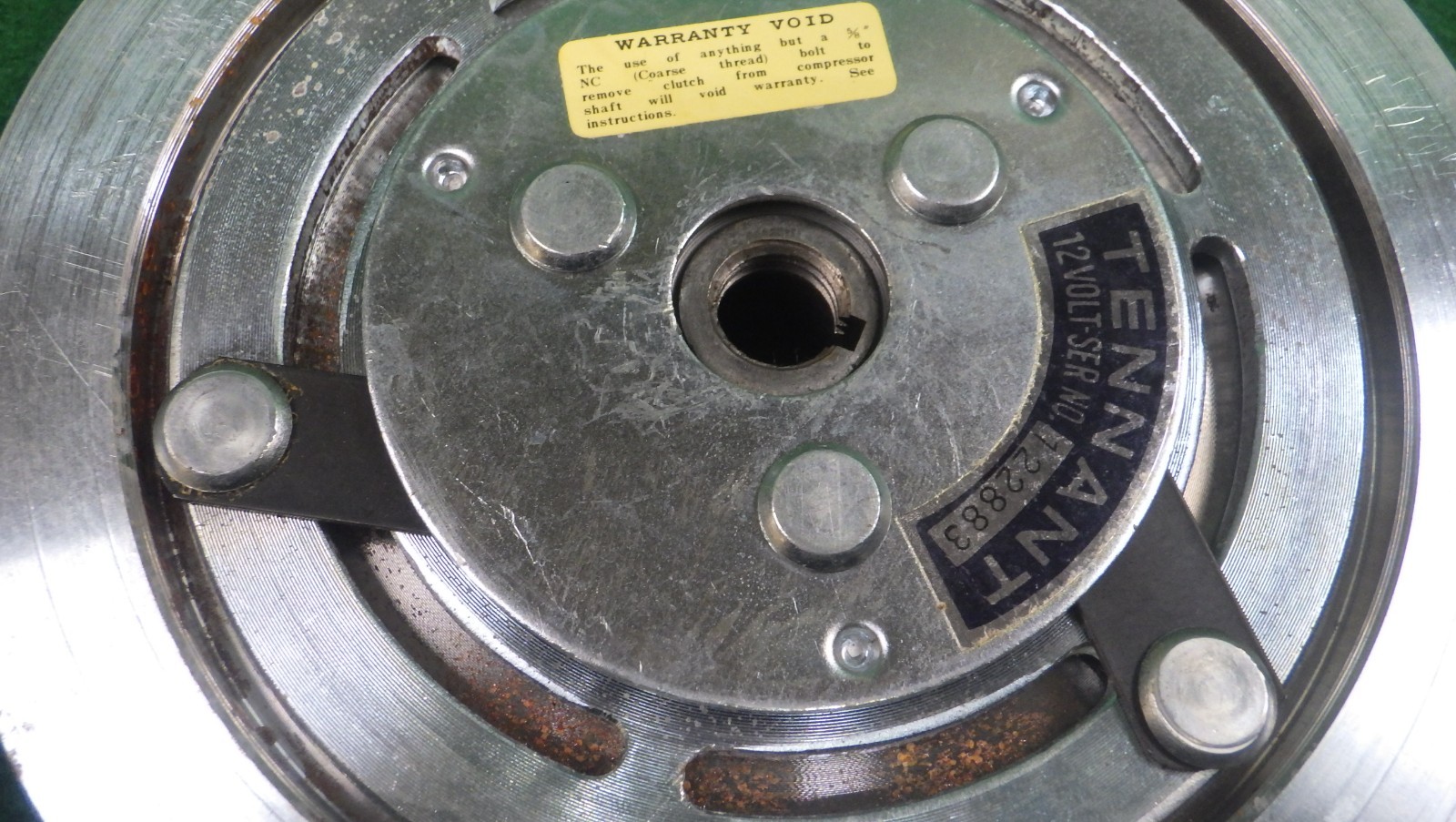 NOS Vintage Tennant 12V Electromagnetic Clutch Pulley 7″ Double-v Groove