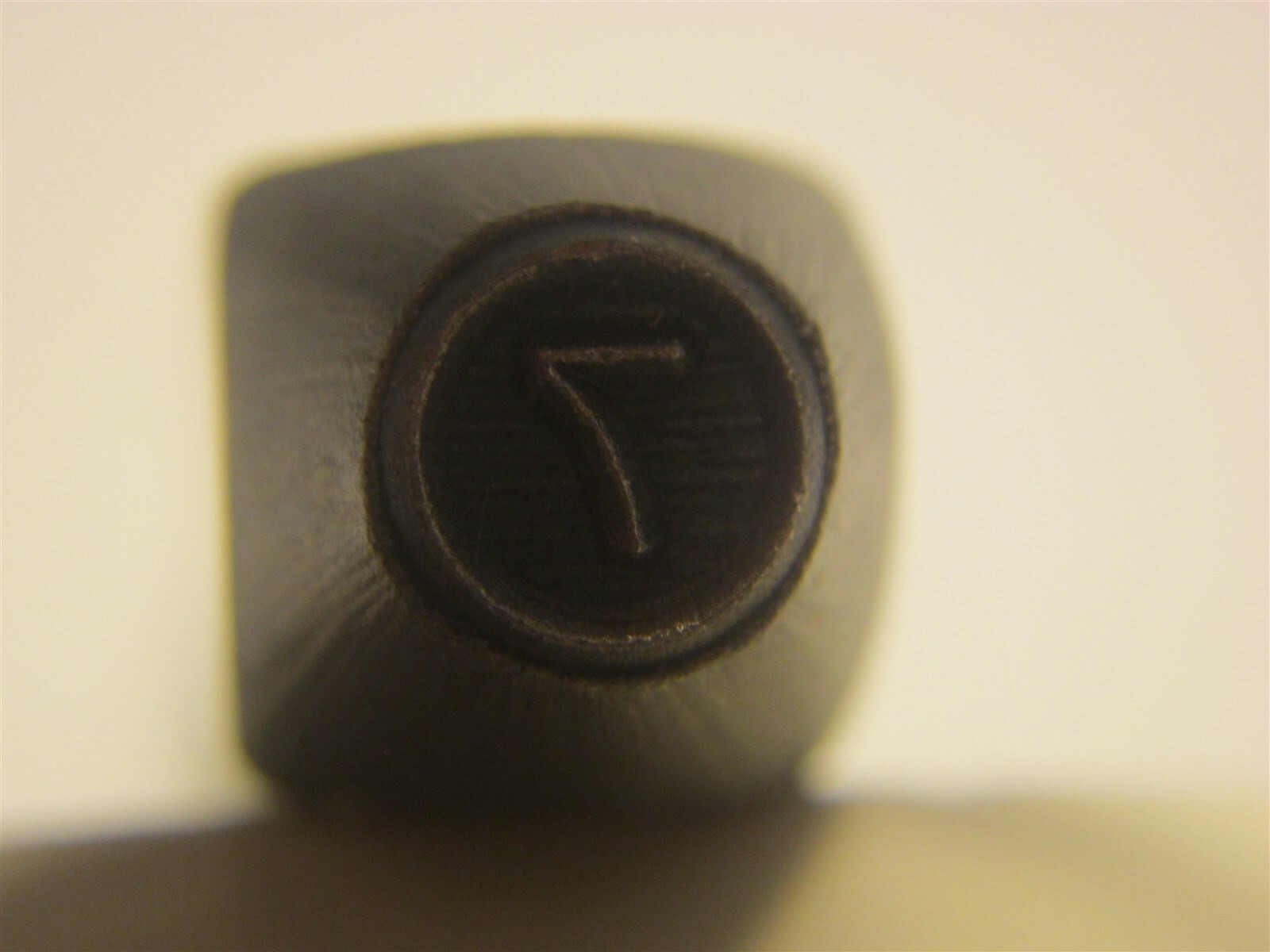 C.H Hanson 28052-7-C Steel Code Stamp Character 7 Within A Circle Size 1/4″
