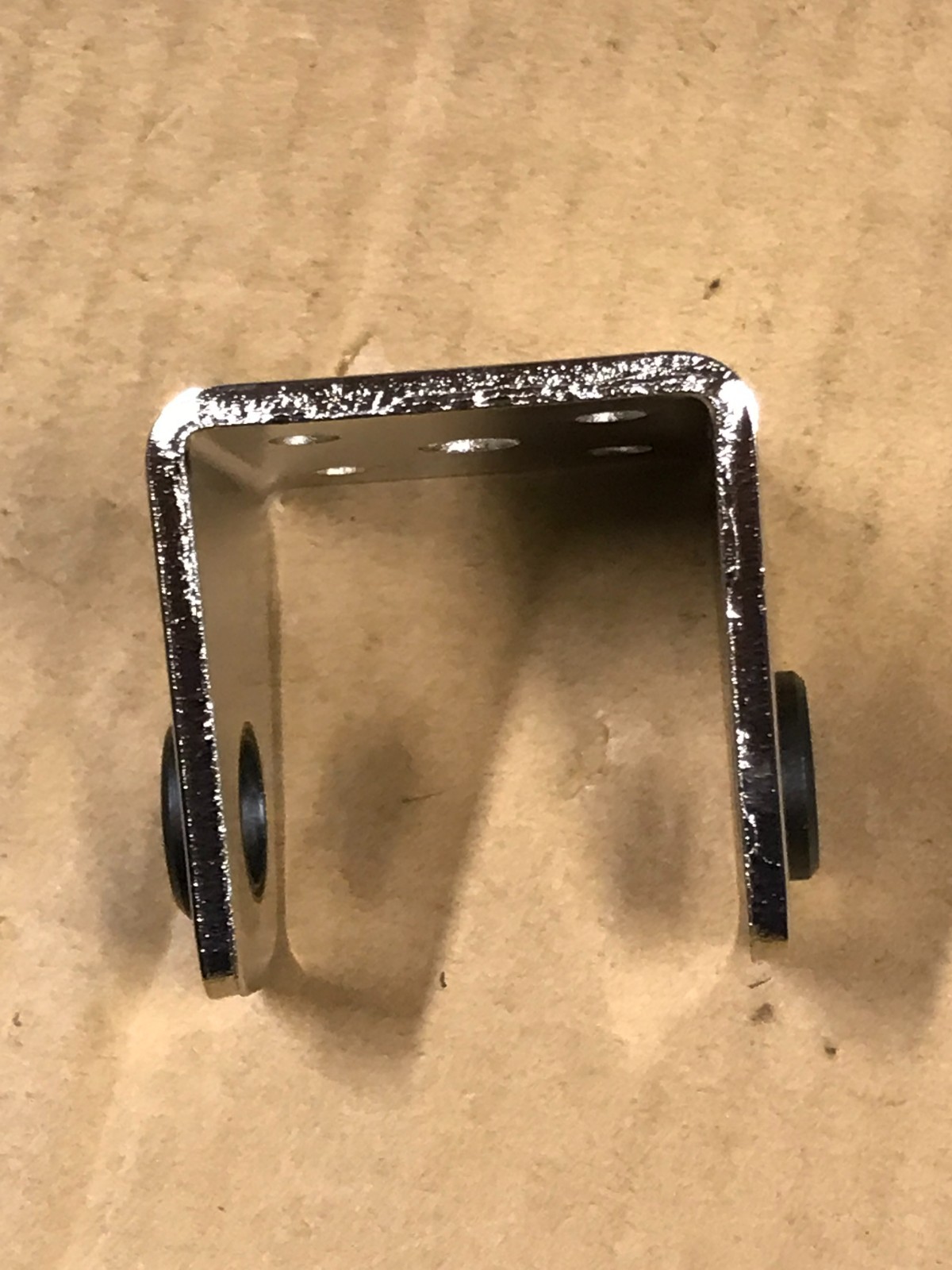 New Freudenberg Bracket – #0015505468