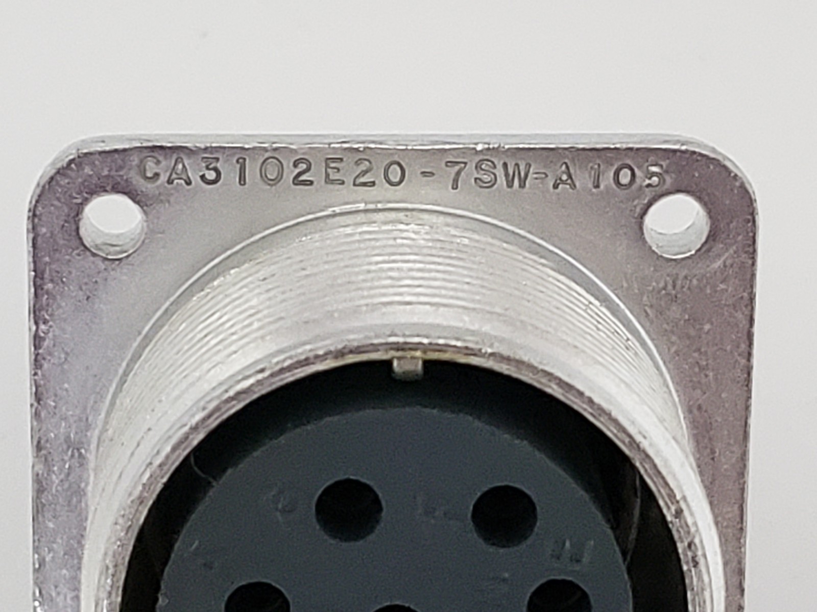 ITT CANNON CA3102E20-7SW-A-105 CIRCULAR CONNECTOR 8 CONTACTS NNB