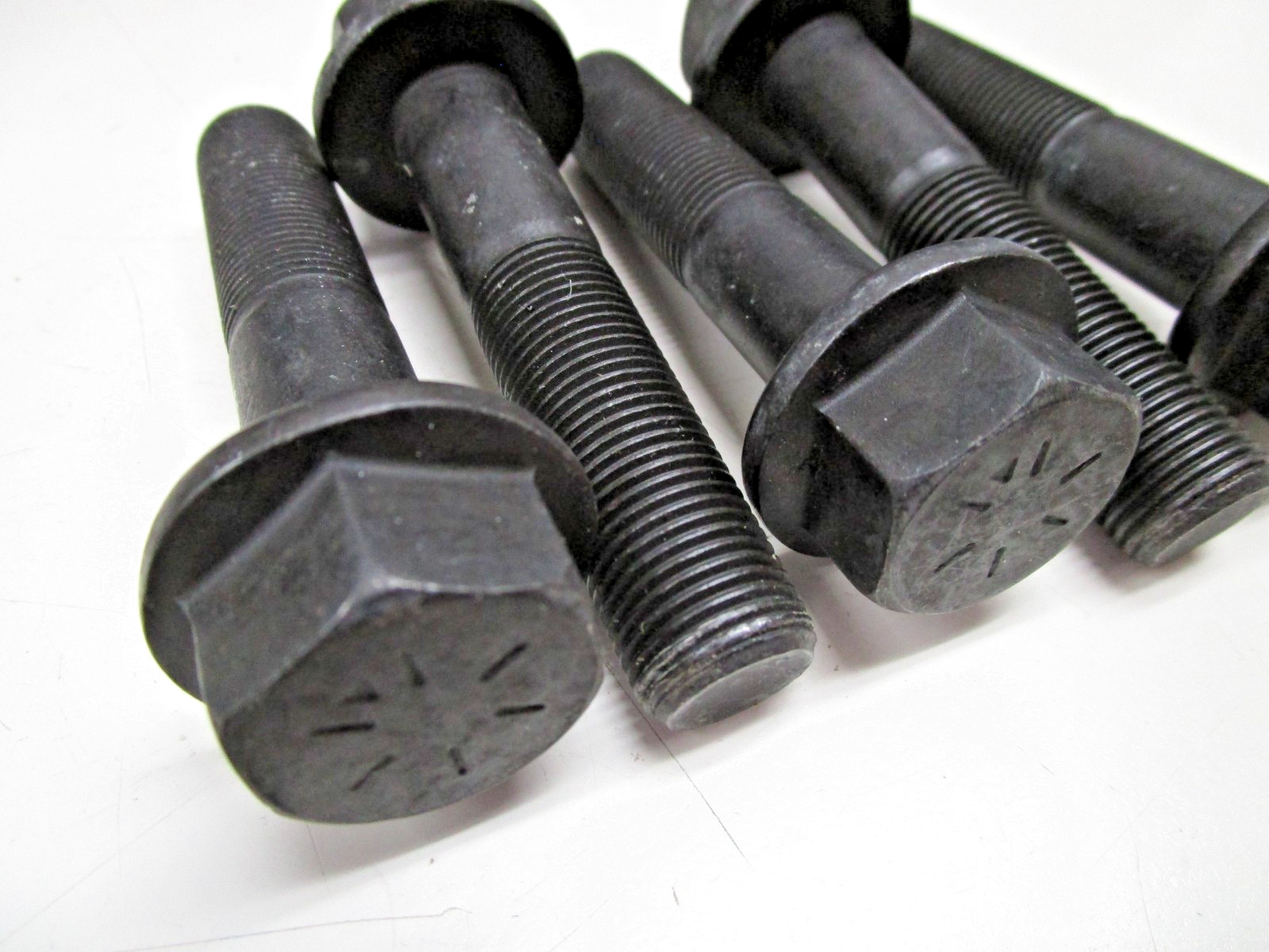 5 Metric Flange Head Bolts M16-1.5x75mm 018082