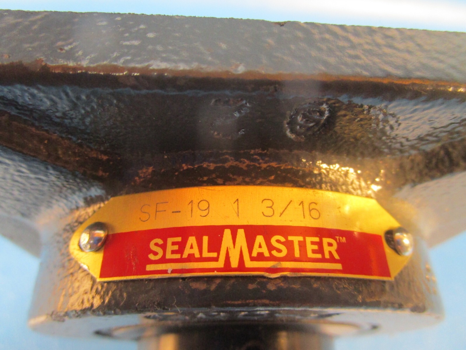 SEALMASTER SF-19, 4-Bolt Flange Mount Ball Bearing Unit, 1-3/16″ Bore, Set Screw