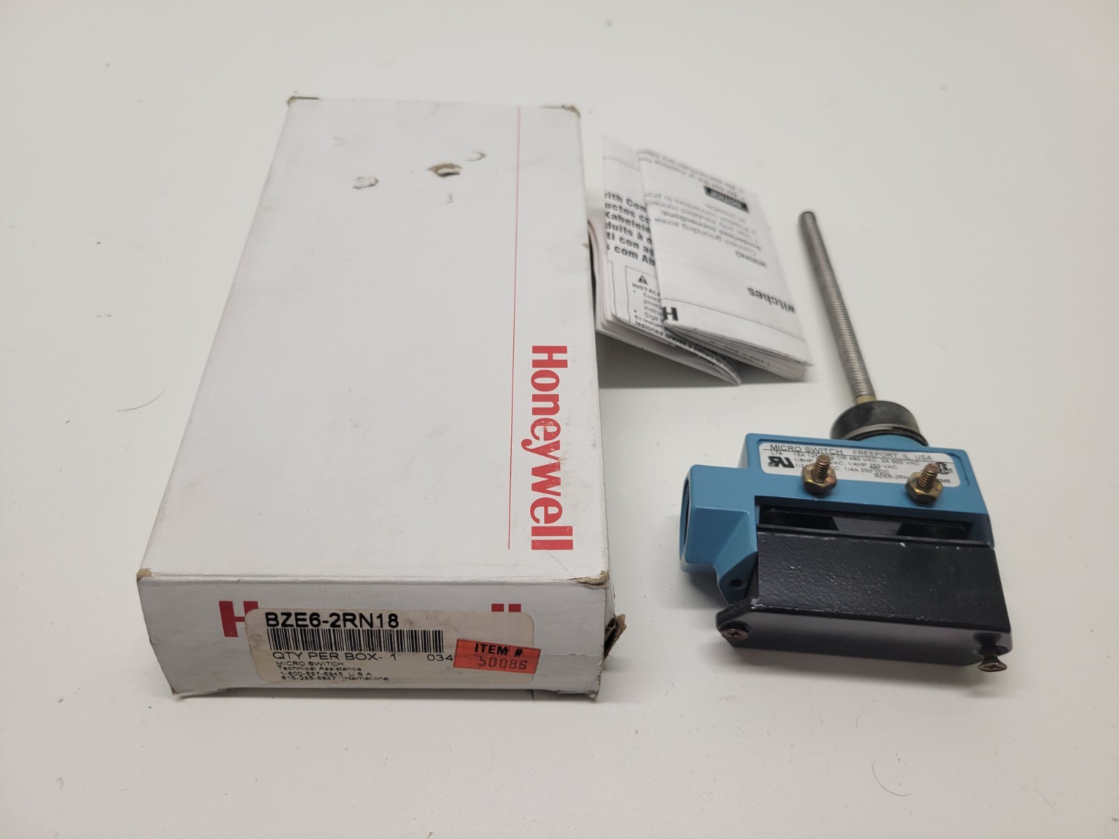 NEW OLD STOCK! HONEYWELL MICRO SWITCH BZE6-2RN18