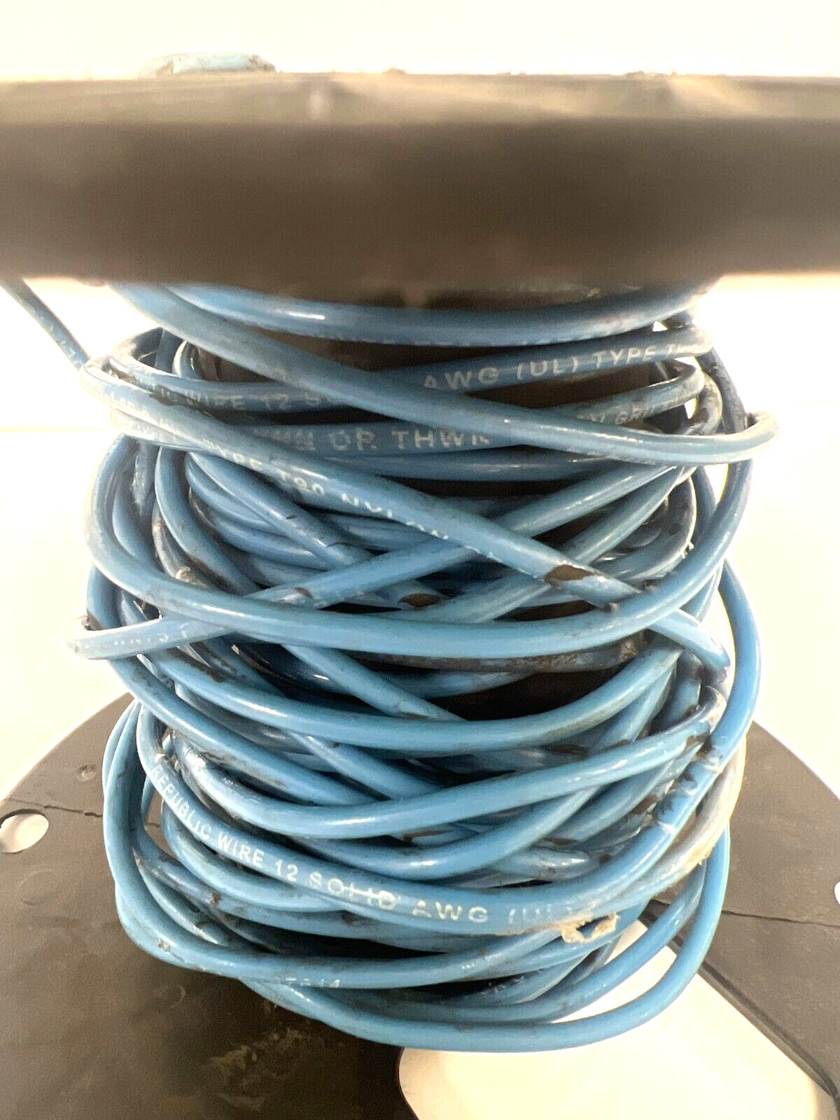REPUBLIC WIRE 12 AWG SOLID BLUE 600 V TYPE THHN