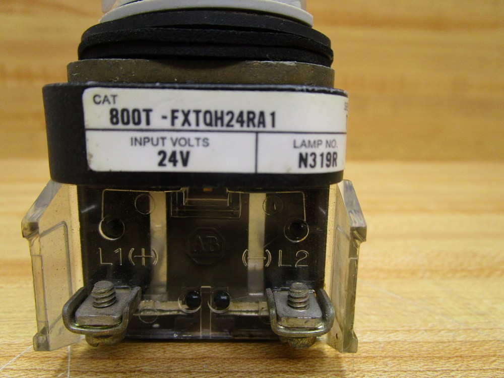 Allen Bradley 800T-FXTQH24RA1 Button 800TFXTQH24RA1 W/800T-XA & 800T-Blank