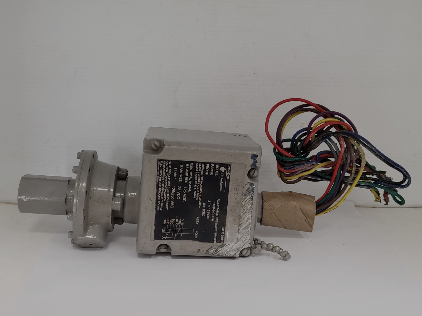 ITT 110P44CC6A PRESSURE SWITCH NEO-DYN ADJUSTABLE 3-15PSI RANGE