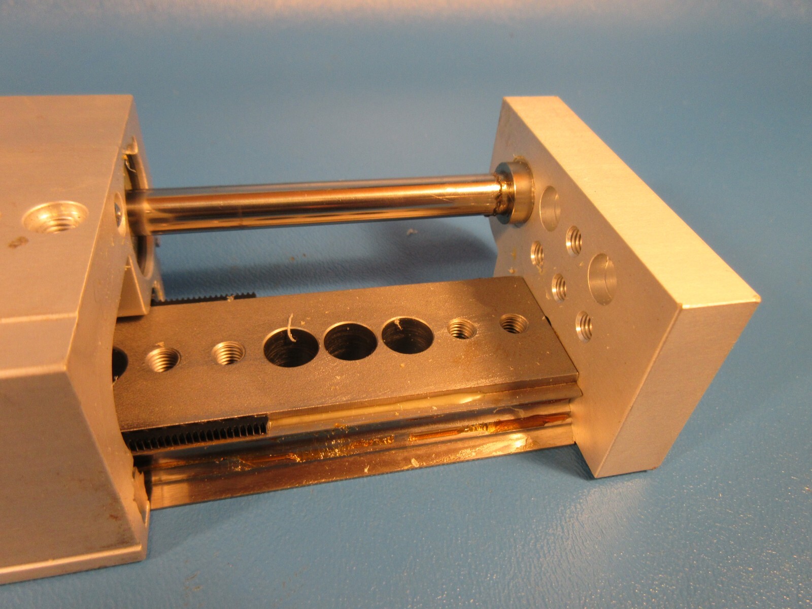 USED Festo DGSL-16-100-Y3A, 544003, Mini Slide, Stroke 100mm, NO Hydraulic Shock