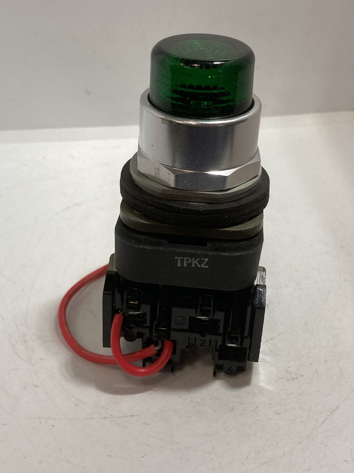 ALLEN BRADLEY 800T-QT24G PUSH TO TEST 24VAC/DC GREEN INO/1NC SERIES T NNB