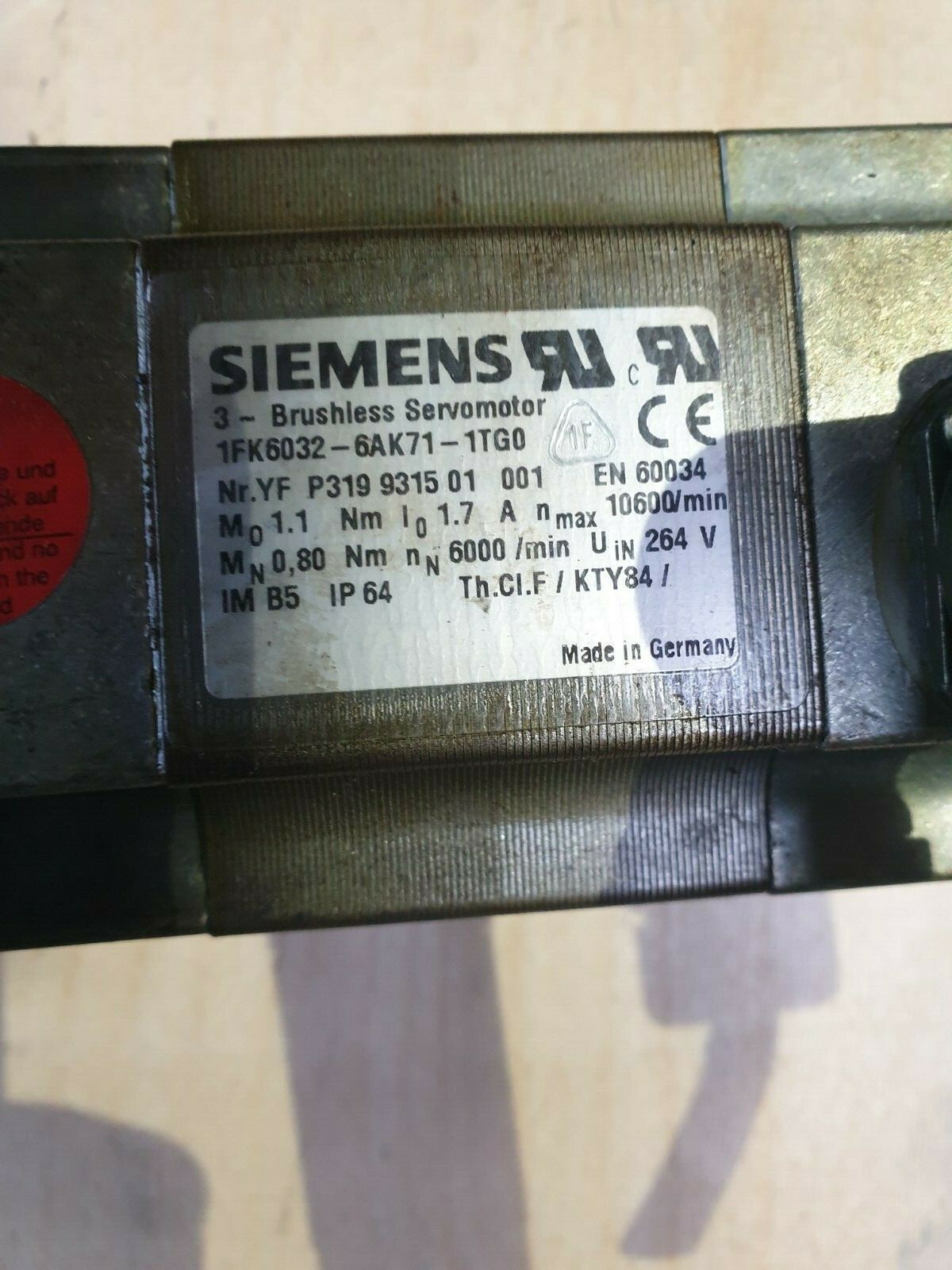 SIEMENS 1FK6032-6AK71-1TG0 Brushless servomotor W/ LP 070-M01-5-111-000 (R5S7.3)