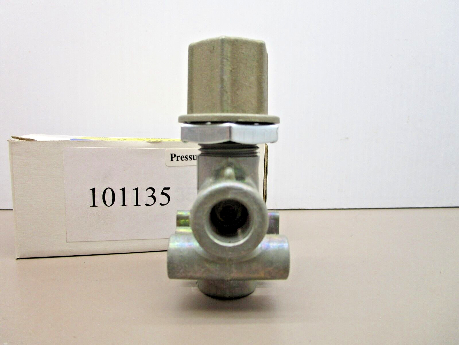 Mohawk 101135 RV-1 Pressure Reducing Valve 85psi Bendix 101135N
