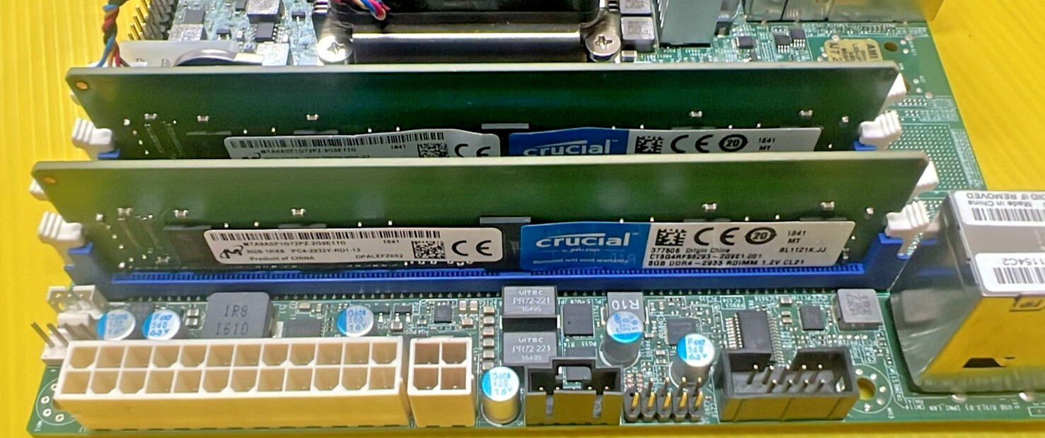 SUPER X10SDV-4C-OS017 REV 2.00 AND 2 MOTOROLA 8GB
