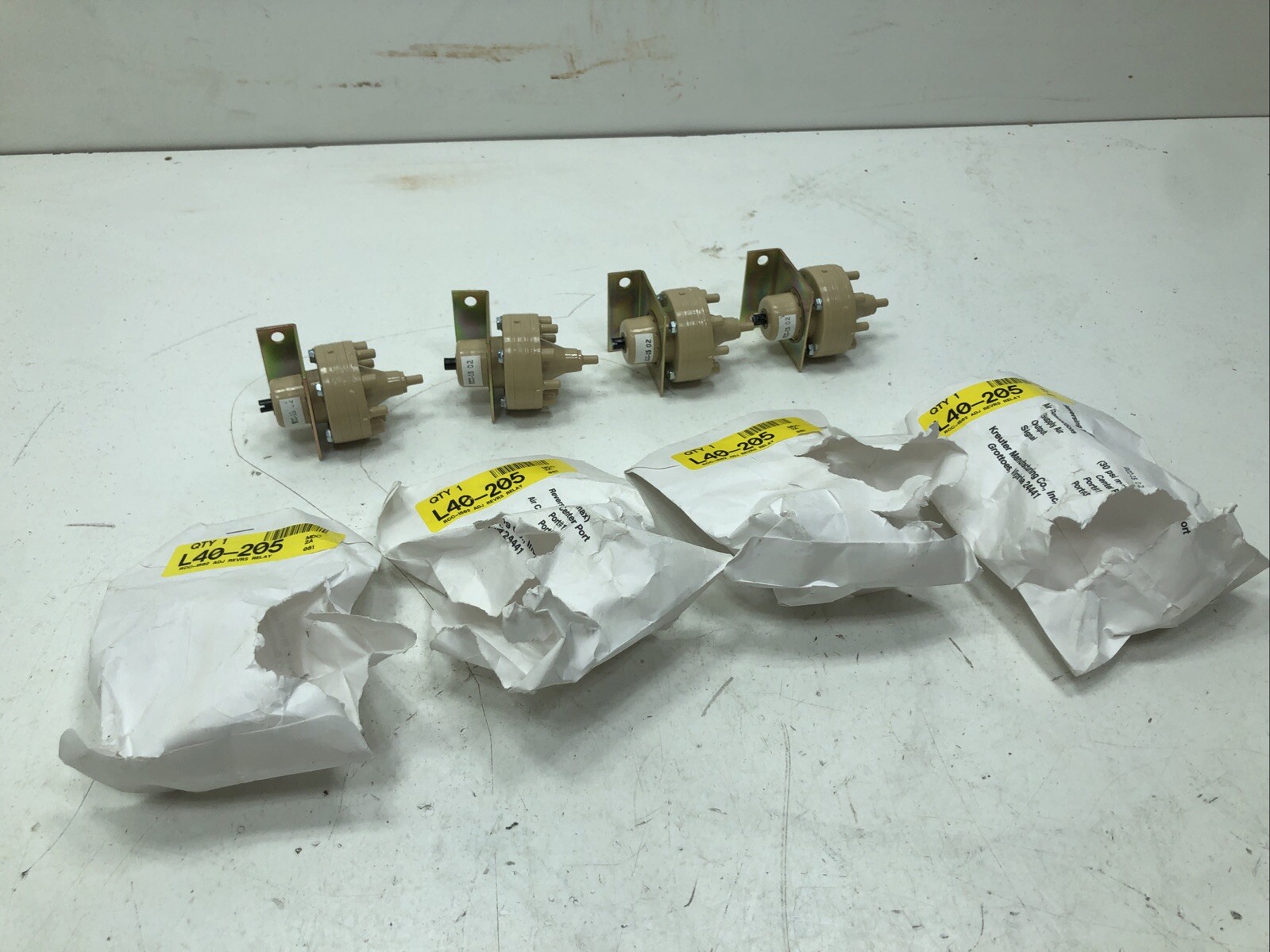 KMC INC. RCC-15 02 High Capacity Reversing Relay w/ Bracket