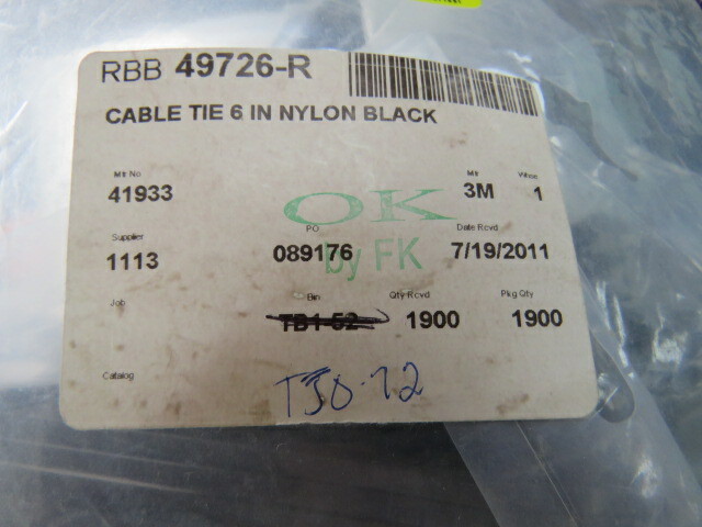 3M PB6BK40-C Qty of 100 per Lot CABLE TIE 6 IN NYLON BLACK; ALSO 3M 41933