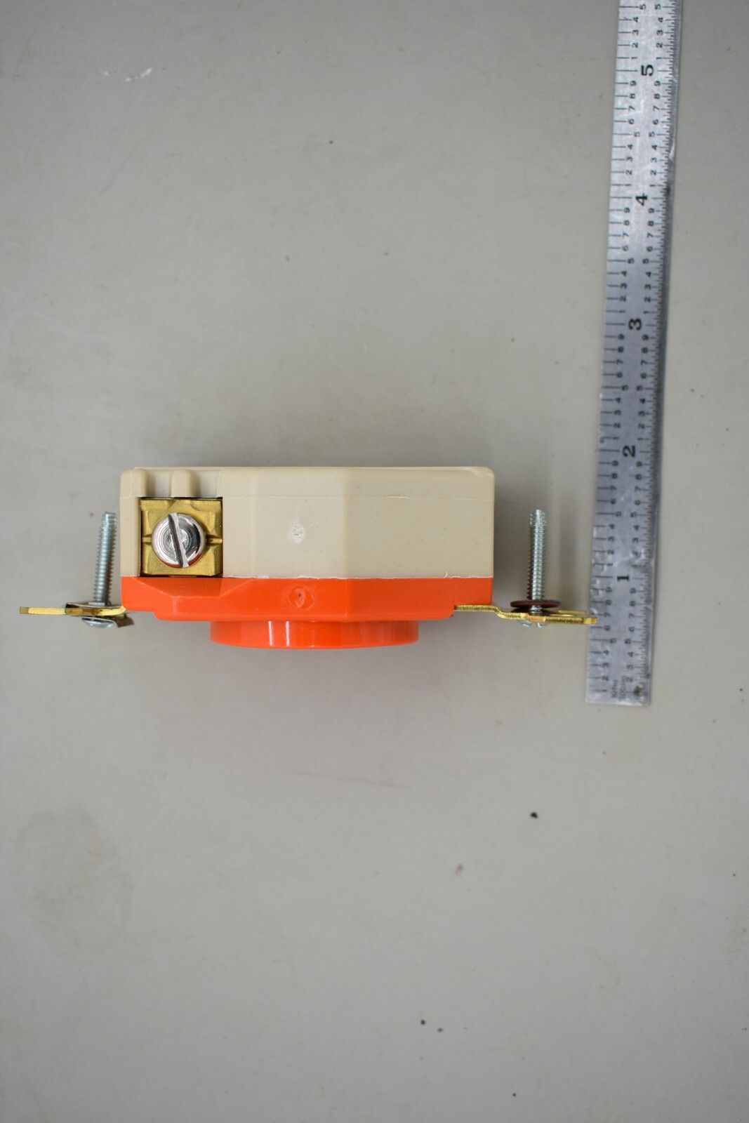 HUBBELL INC IG2610 CONNECTOR