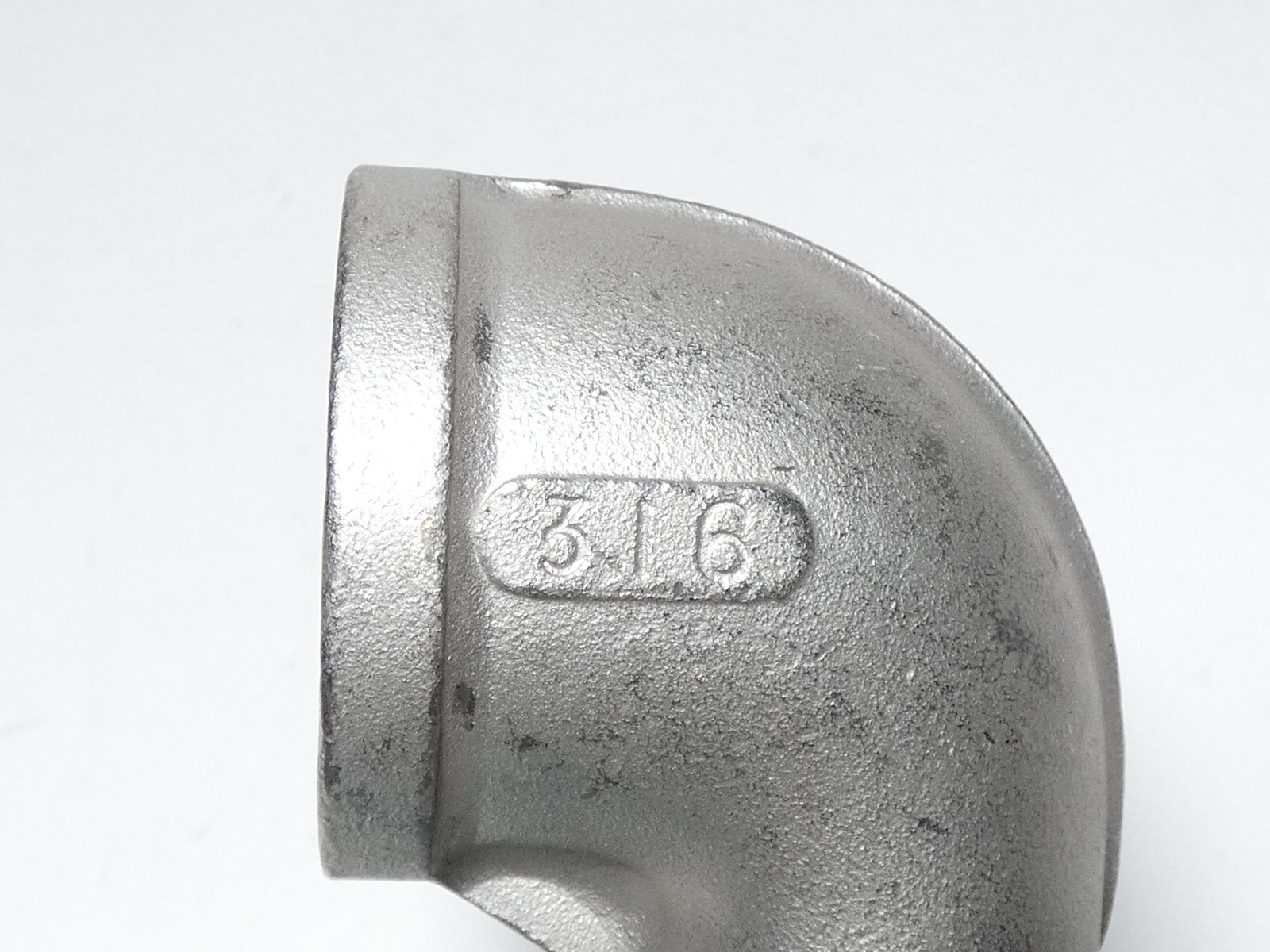 BETE RAWM28M Full Cone Nozzle 1-1/4″ 150 – NEW Surplus!