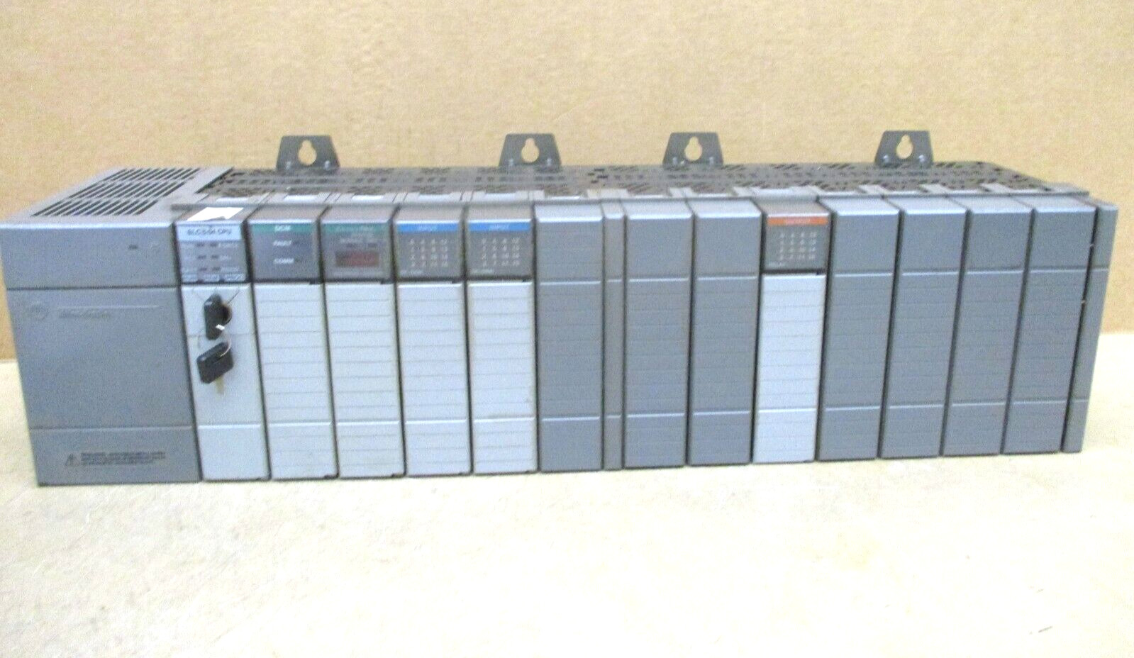 Allen-Bradley SLC 500 1746-P3 SLC 5/04 CPU 1747-L542 1747-DCM 1747-SDN 48687GN