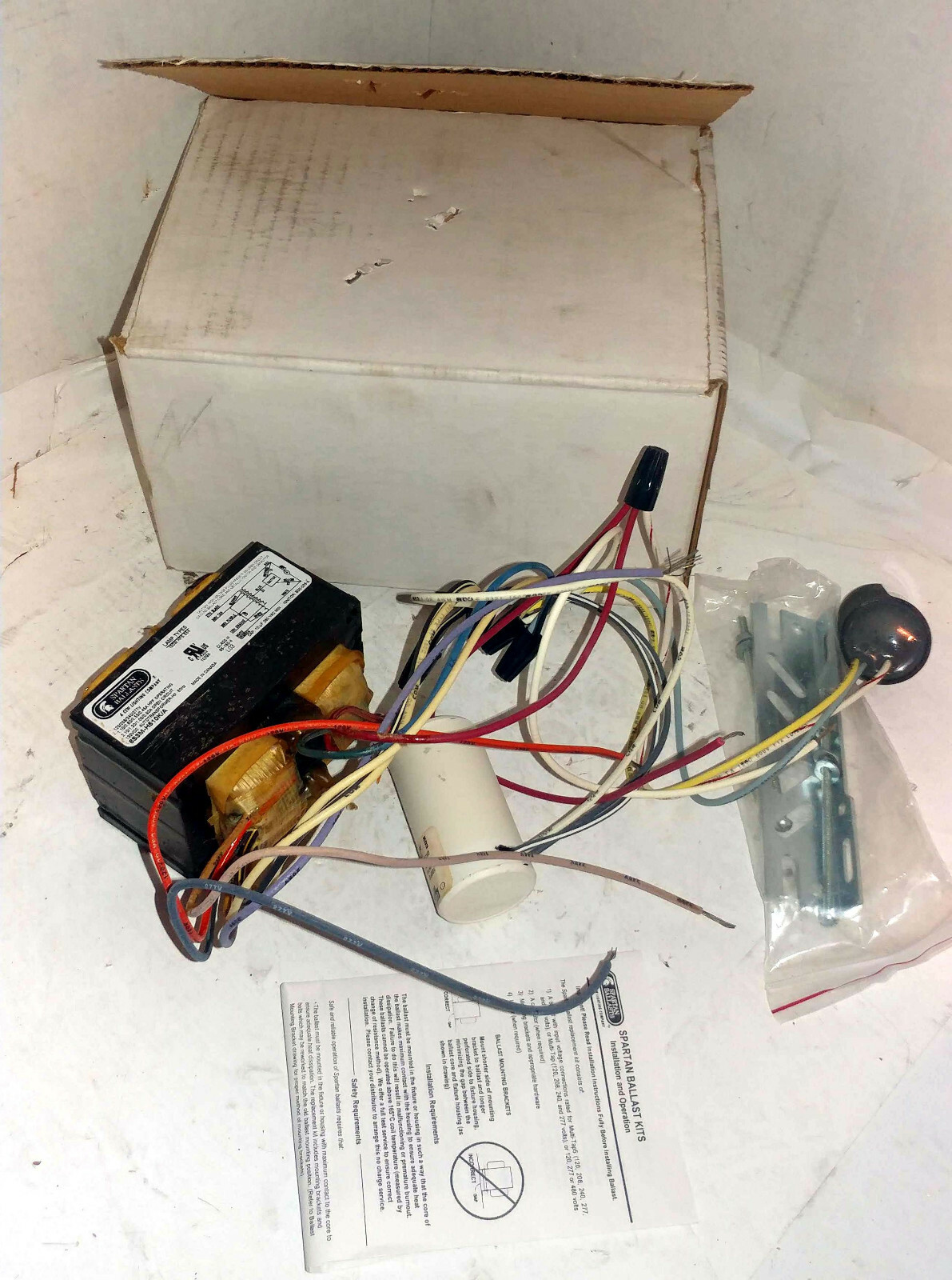 1 NEW SPARTAN RKS-100/M HIGH PRESSURE SODIUM LAMP/BALLAST KIT W/O LAMP NIB