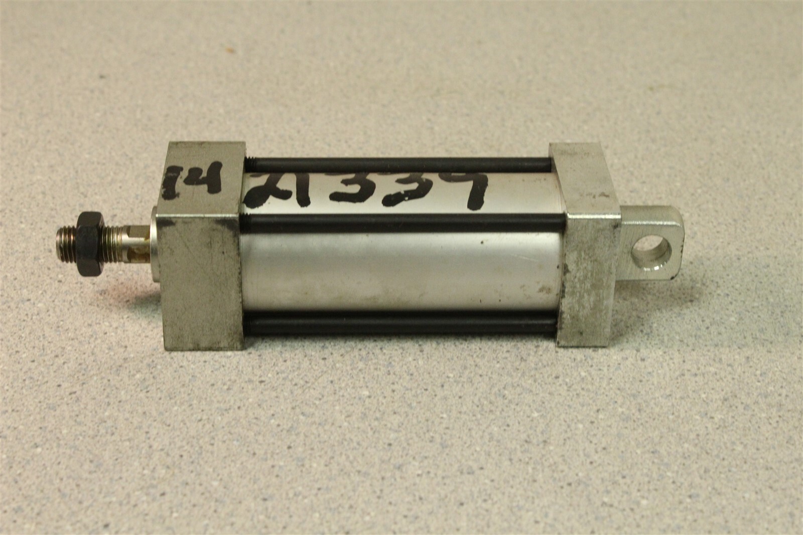 PHD AVP 1 1/8×2 005587824-01 0508 Cylinder *FREE SHIPPING*