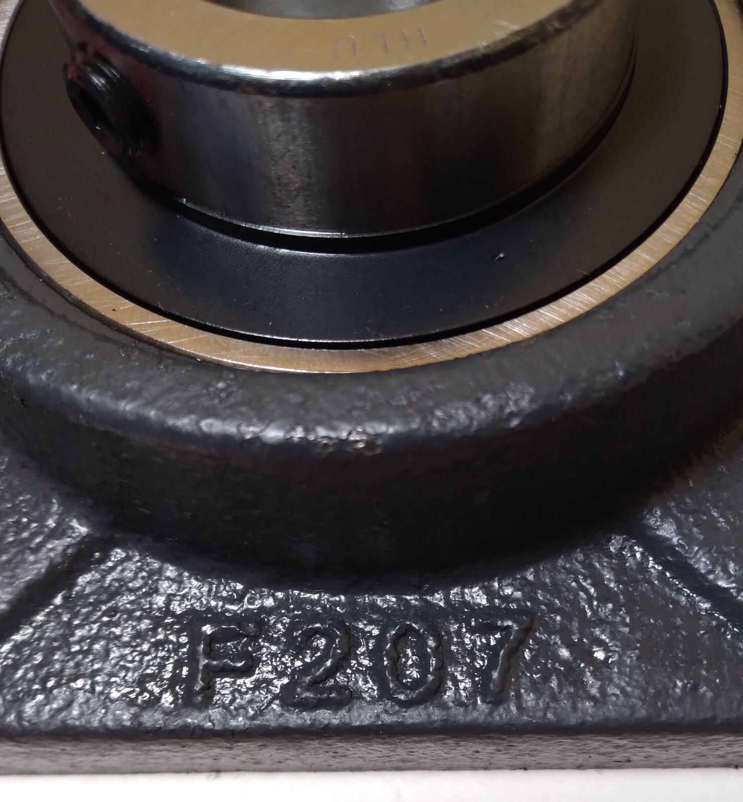 1 NEW HI-LIGHT UCF207-20 4 BOLT FLANGE PILLOW BLOCK BEARING NIB ***MAKE OFFER***