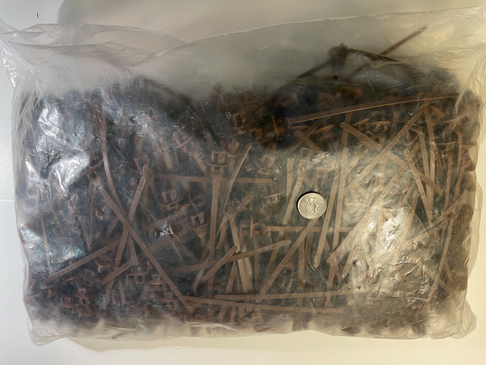 1000 pcs, Avery Dennison Model # 20115-0, Oval Hole Arrow “Slot Ties”, Brown